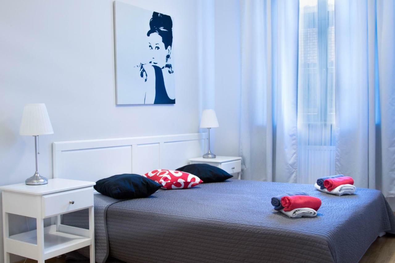 Main Market Square Apartments Krakow Bagian luar foto